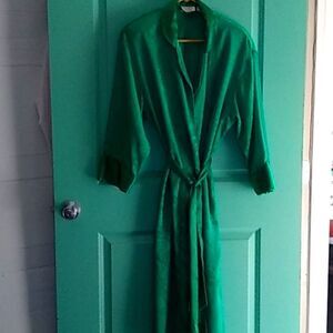 Vintage Victoria secret robe sz s/p